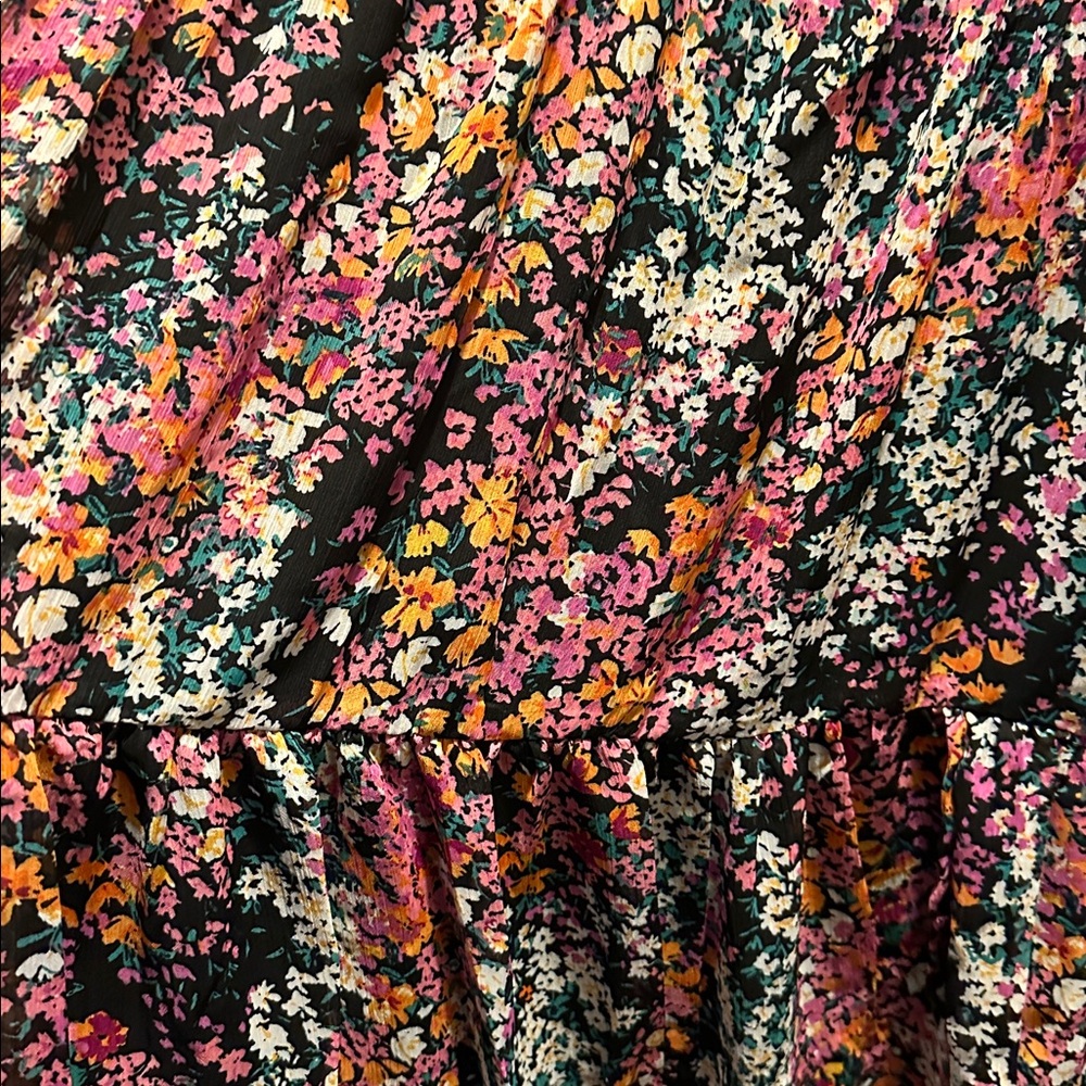 Vince Camuto Black Floral Dress Women's
LARGE Lightweight Fashion Dress - Picture 7 of 10